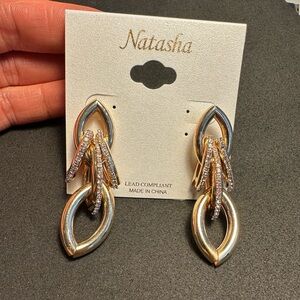 🎉 4/ $25 Natasha earrings new with tags.
